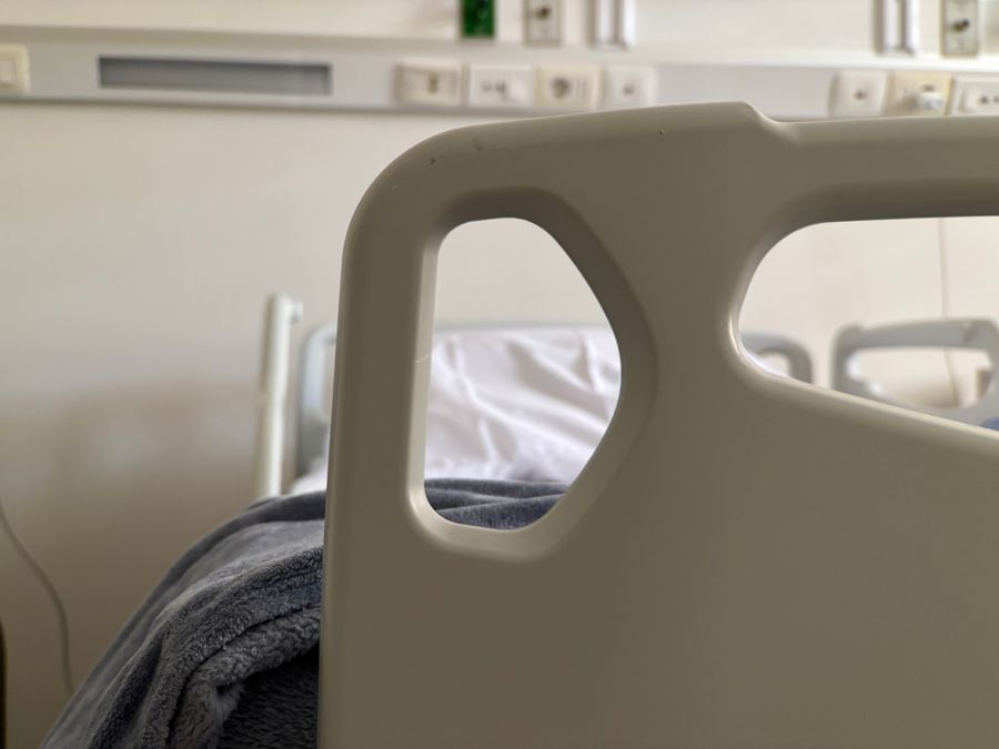 Hospital bed — Fowler bed — Chintamani Distributors